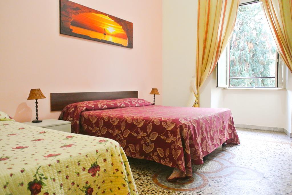Guest House Hellokitty Rome Bilik gambar